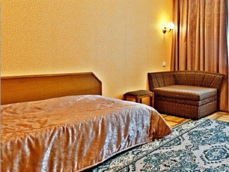 Turist Hotel Gomel Exterior foto