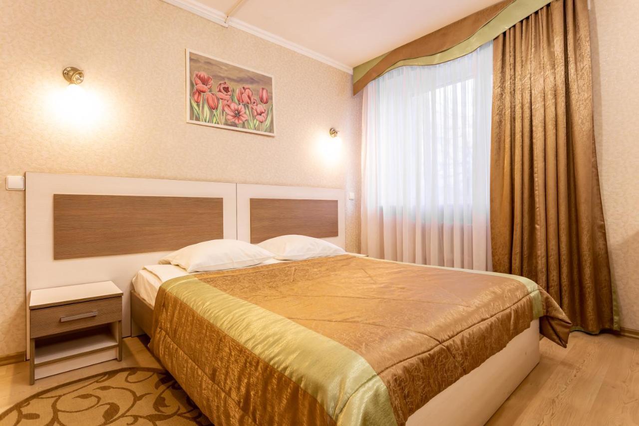 Turist Hotel Gomel Exterior foto