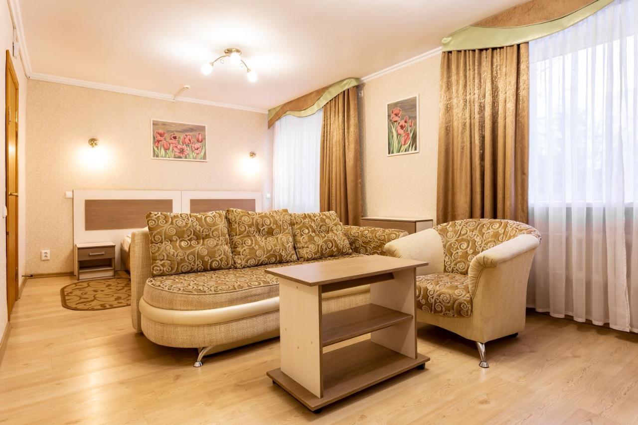 Turist Hotel Gomel Exterior foto